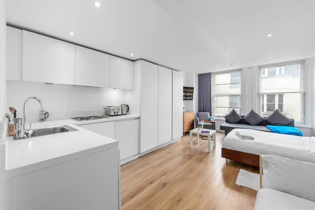 Stylish Sleep6 Flat At Iconic Piccadilly Circusvr6 Londra